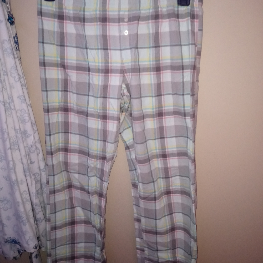 Pajama pants, pastel colors